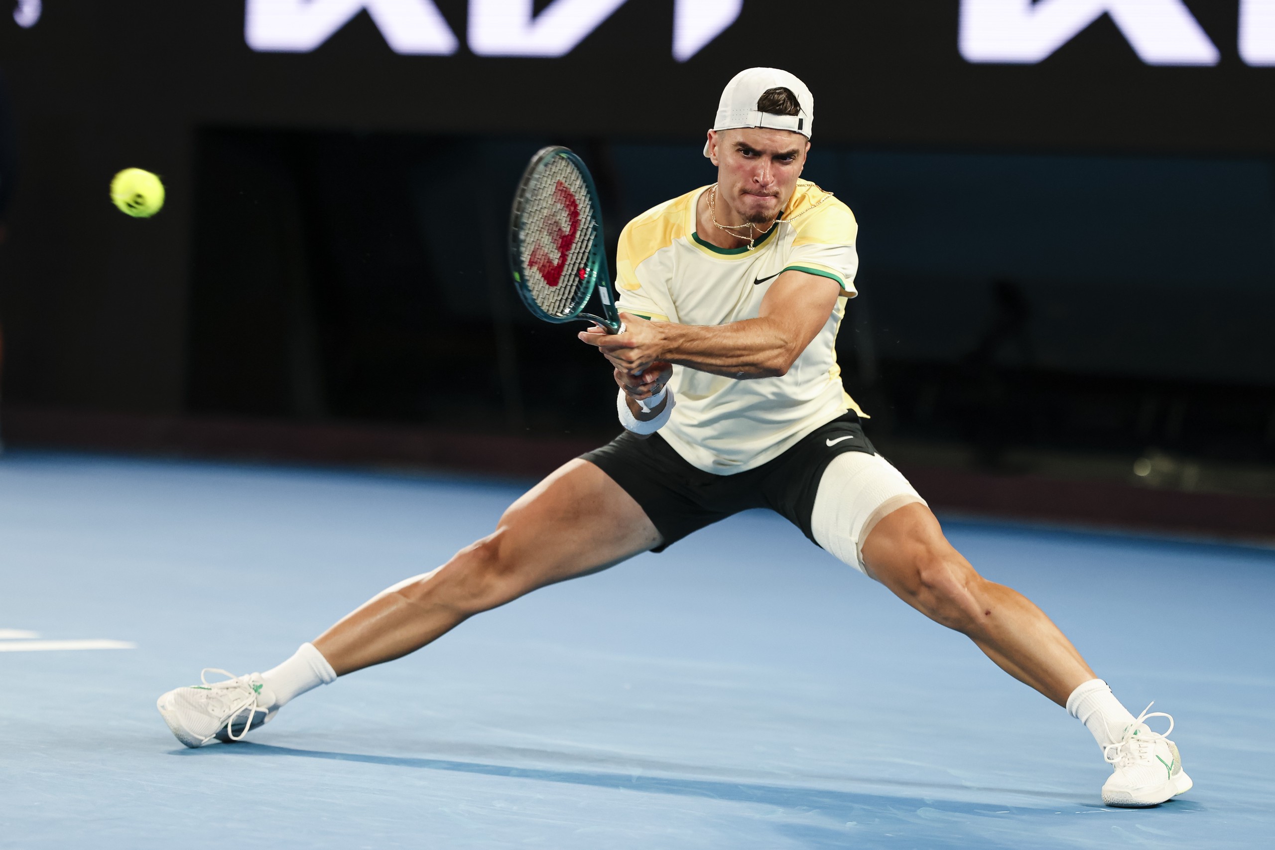 mk体育入口包含风云突变金州勇士转会期止住颓势塞维利亚遗憾出局备战德甲，网友：风云突变多特蒙德窗口期更衣室发声的词条