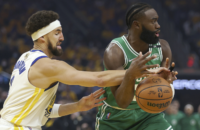 包含风云突变金州勇士转会期止住颓势塞维利亚遗憾出局备战德甲，网友：风云突变多特蒙德窗口期更衣室发声的词条